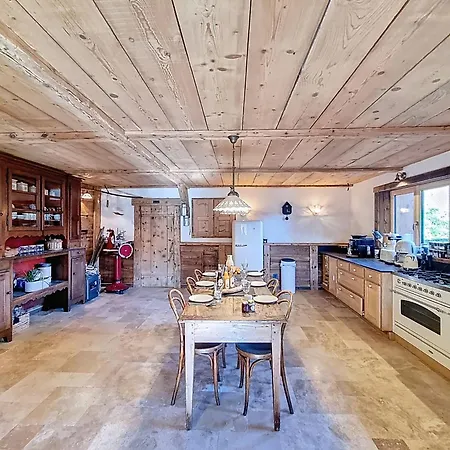 Ferme Du Bouchet - 12 Pers - * Les Gets